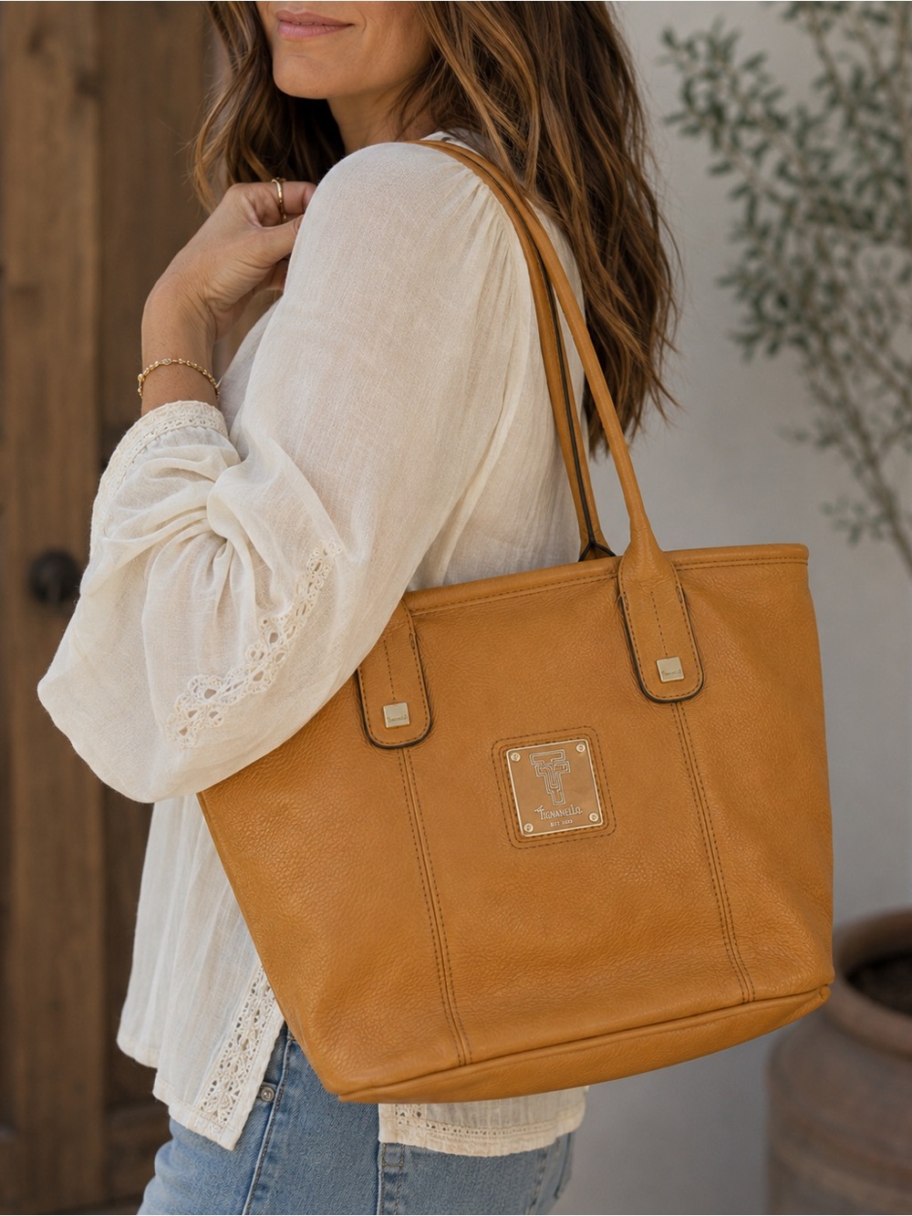 Tignanello Mustard Yellow Pebbled Leather Shopper Tote Bag Purse / EUC